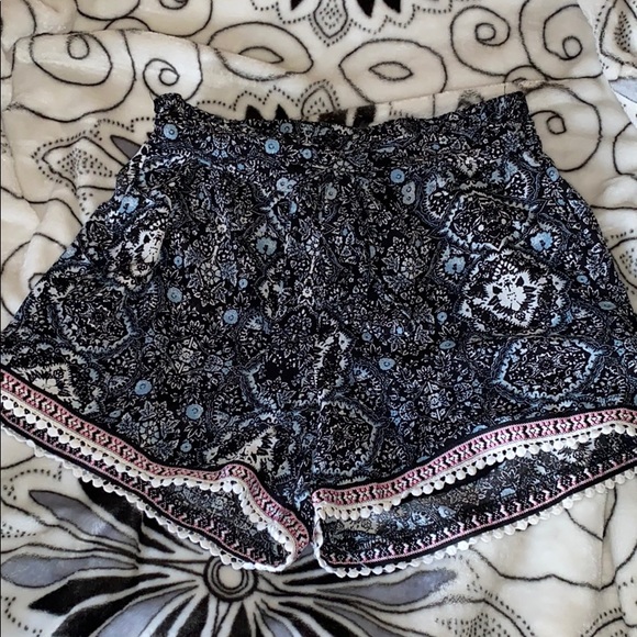 Fun-Print Shorts - Picture 1 of 4